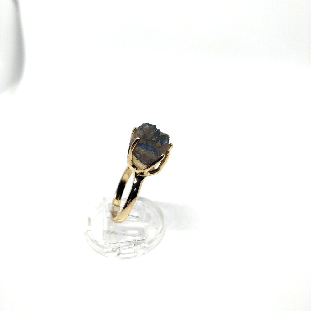 Women's Large Raw Stone Ring Unfinished Iridescent Druzy Gold Tone Size 8 - Picture 7 of 9